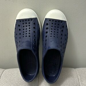 Excellent condition Native Jefferson slip on shoes, size C1